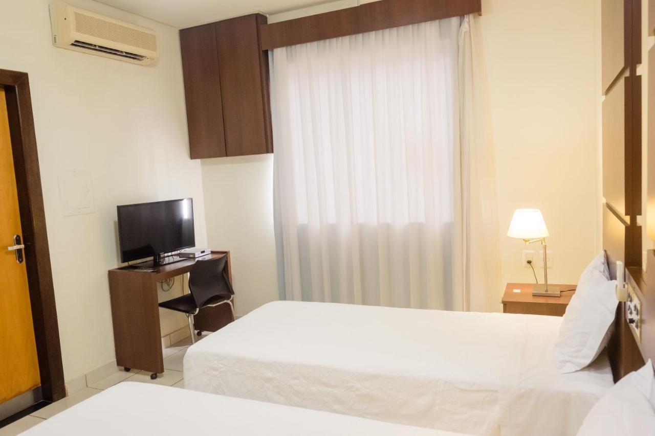 Ibituruna Center Hotel Говернадор Валадарес Екстериор снимка
