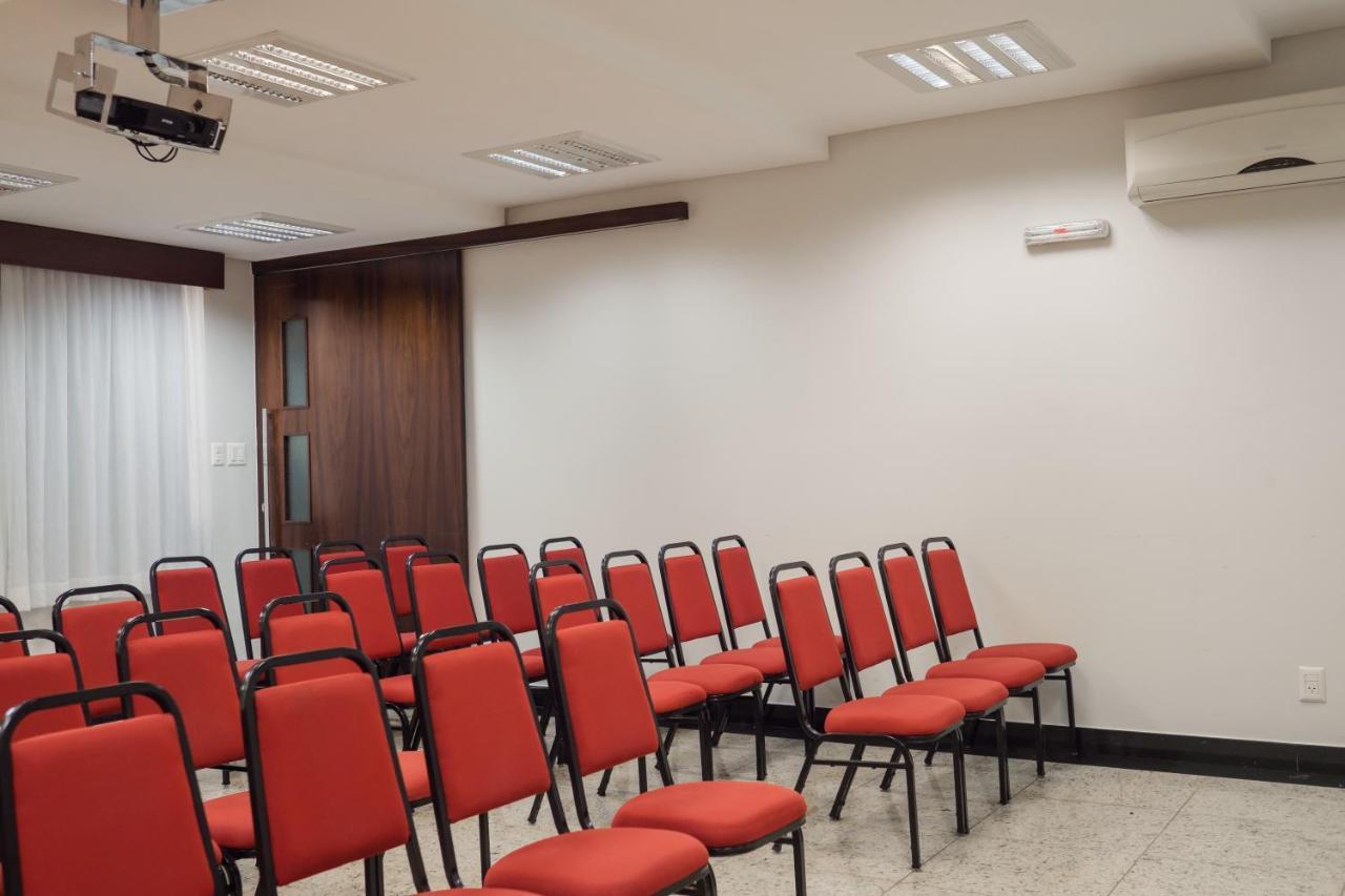 Ibituruna Center Hotel Говернадор Валадарес Екстериор снимка
