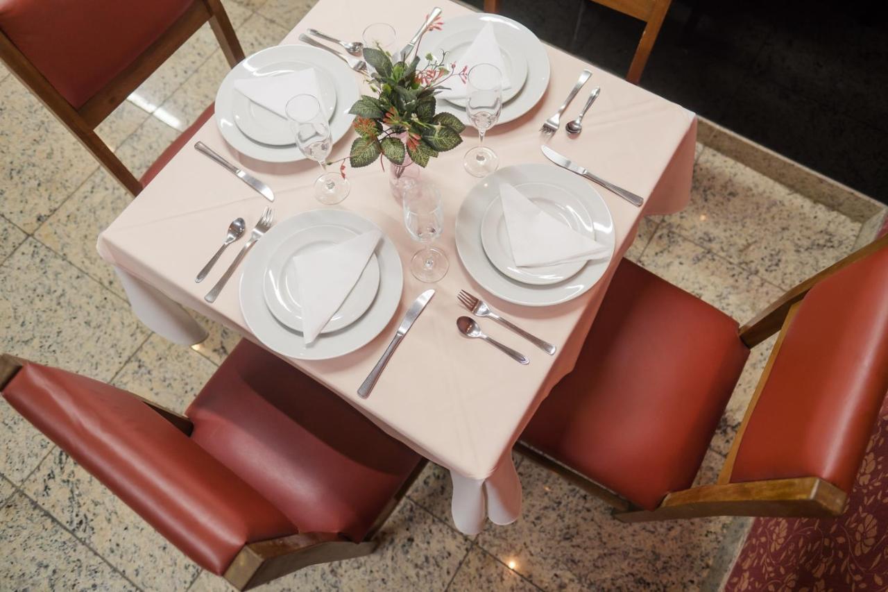 Ibituruna Center Hotel Говернадор Валадарес Екстериор снимка